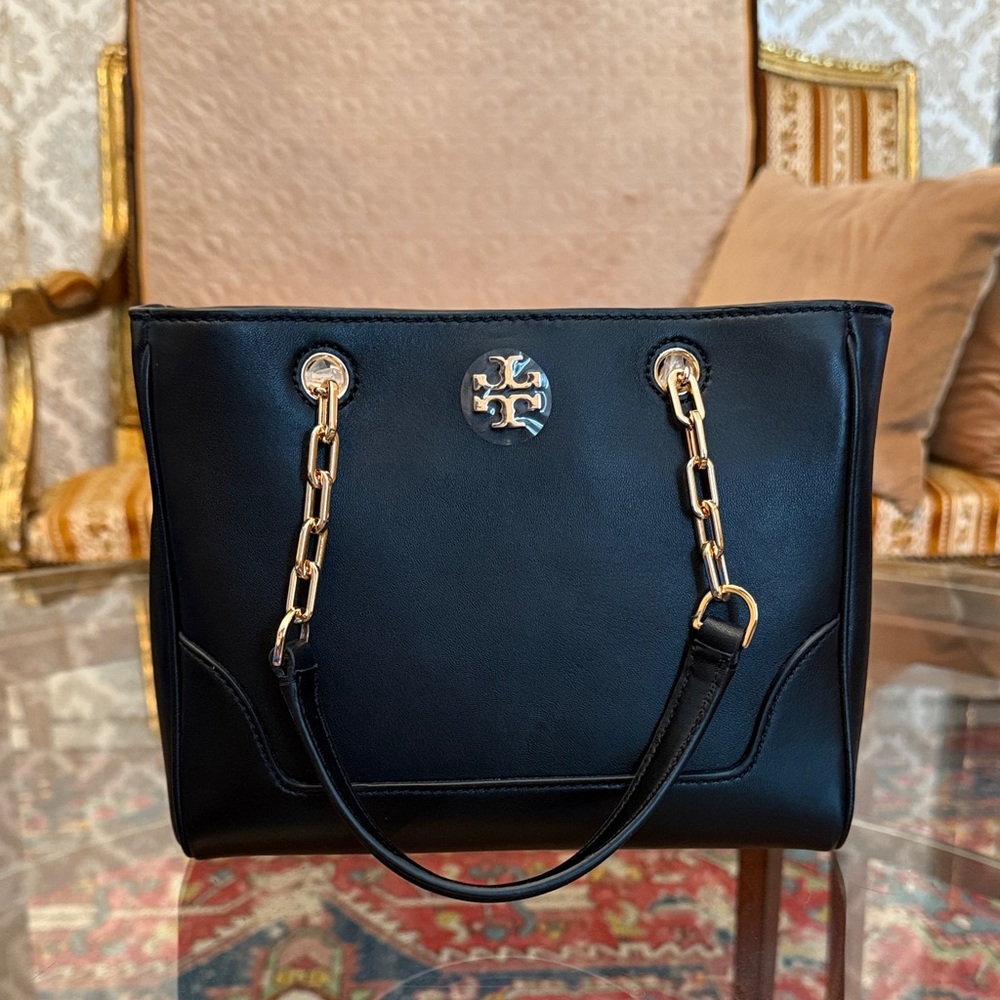 NWT Tory Burch Black Shoulder Bag with Gold Chain